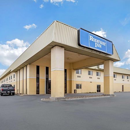 Rodeway Inn South Hutchinson Dış mekan fotoğraf