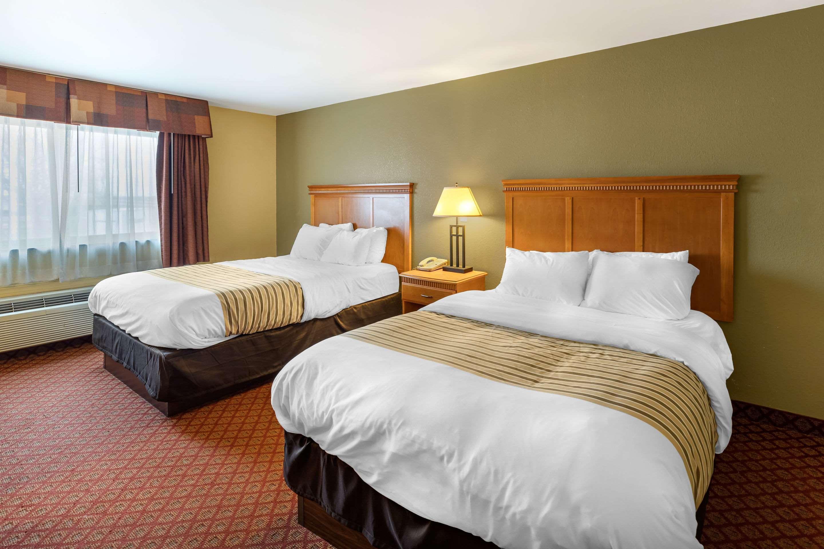 Rodeway Inn South Hutchinson Dış mekan fotoğraf
